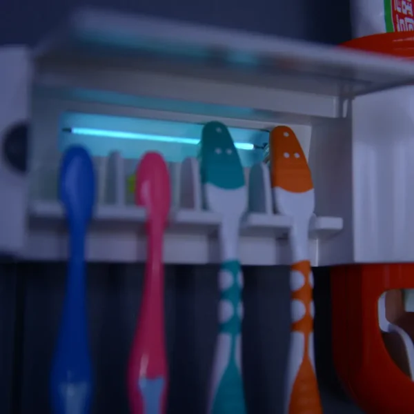 GFS 302 TOOTHBRUSH STERILIZER (8)